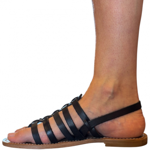 NEAR DIMITRA VACCHETTA NERA 2