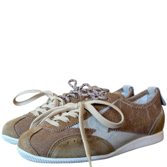 MOACONCEPT IK300 IKIGAI COGNAC CRACKLE TOBACCO SUEDE AND OFF WHITE CRACKLE