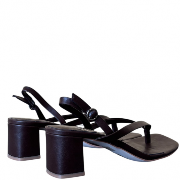 JEFFREY CAMPBELL KIVRA BROWN