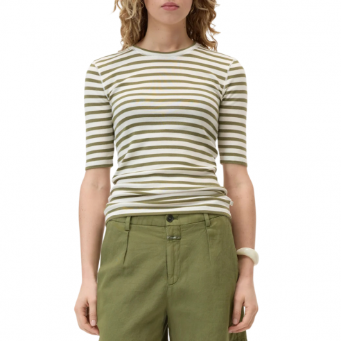 CLOSED CREWNECK HUNTER GREEN SHORTSLEEVE